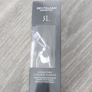 RevitaLash Signature Eyelash Curler - Silver